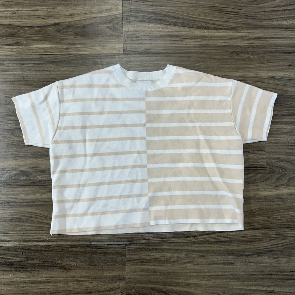 Cropped Knitted Beige And White Striped Shirt Women's Medium